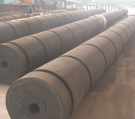 Морские резиновые фендеры для буксировщиков, предлагающие производительность и легкую установку с опциями крепления цепей и ремней поставщик